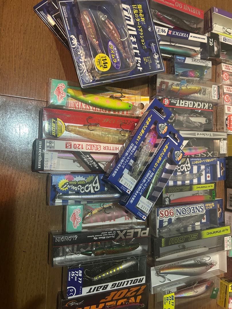 シーバスルアーセット　総額7万円程度　人気プラグ　メガバス　ブルーブルー