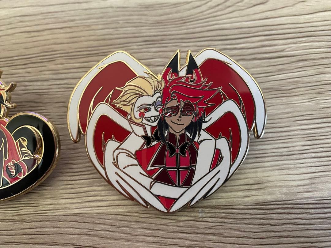 アラスター　ルシファー　ハズビンホテル　ピンバッジ　2個セット Alastor