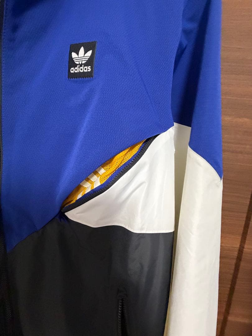 adidas スノーボードウェア