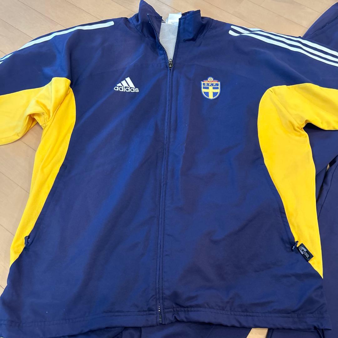 スウェーデン代表adidas トレーニングウェアセット ネイビー/イエロー