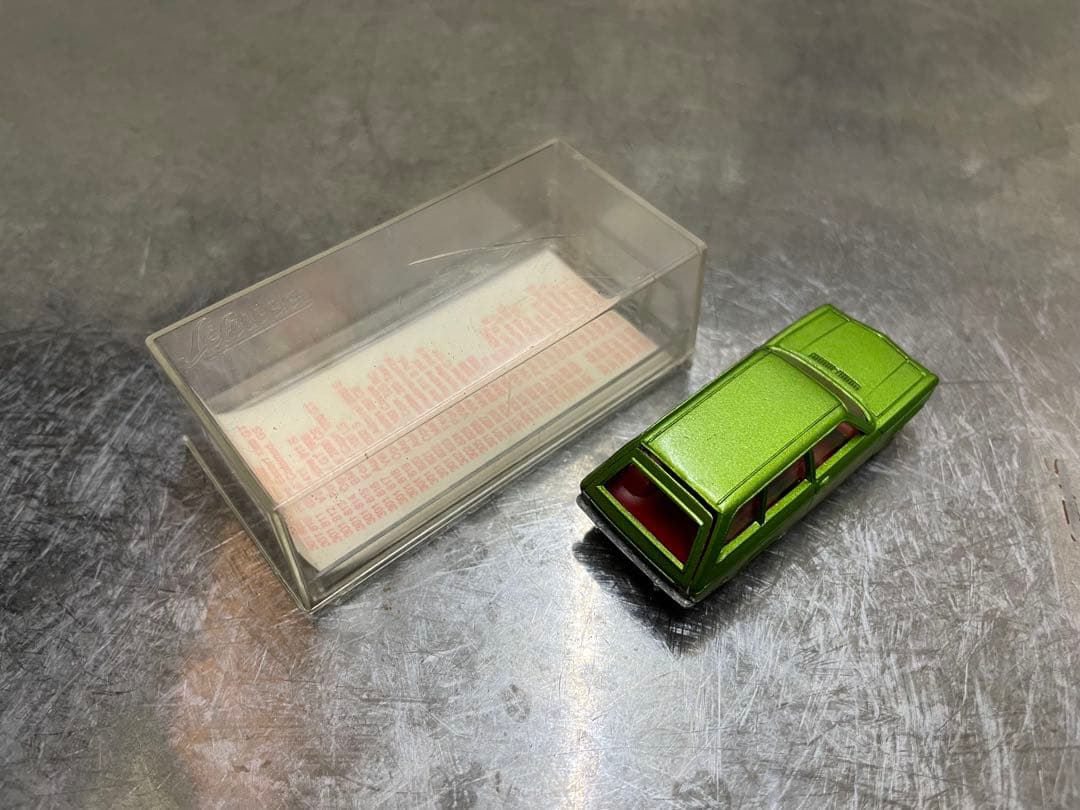 シュコーモデル　Schuco ミニカー　Opel Ascona Voyage