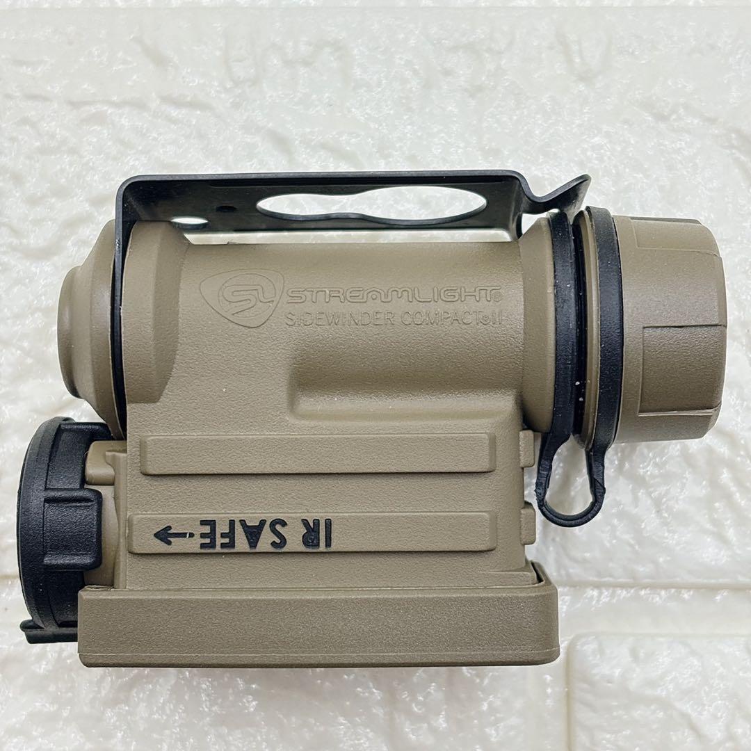 良品 Streamlight サイドワインダーコンパクトⅡ ミリタリーライト