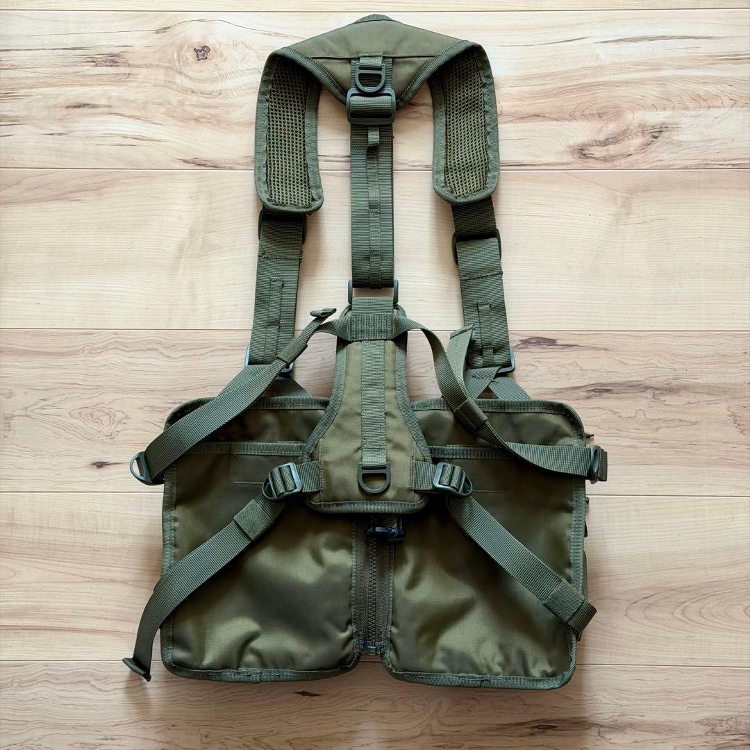 V-28 ストラップ ベスト ライト　オリーブ
