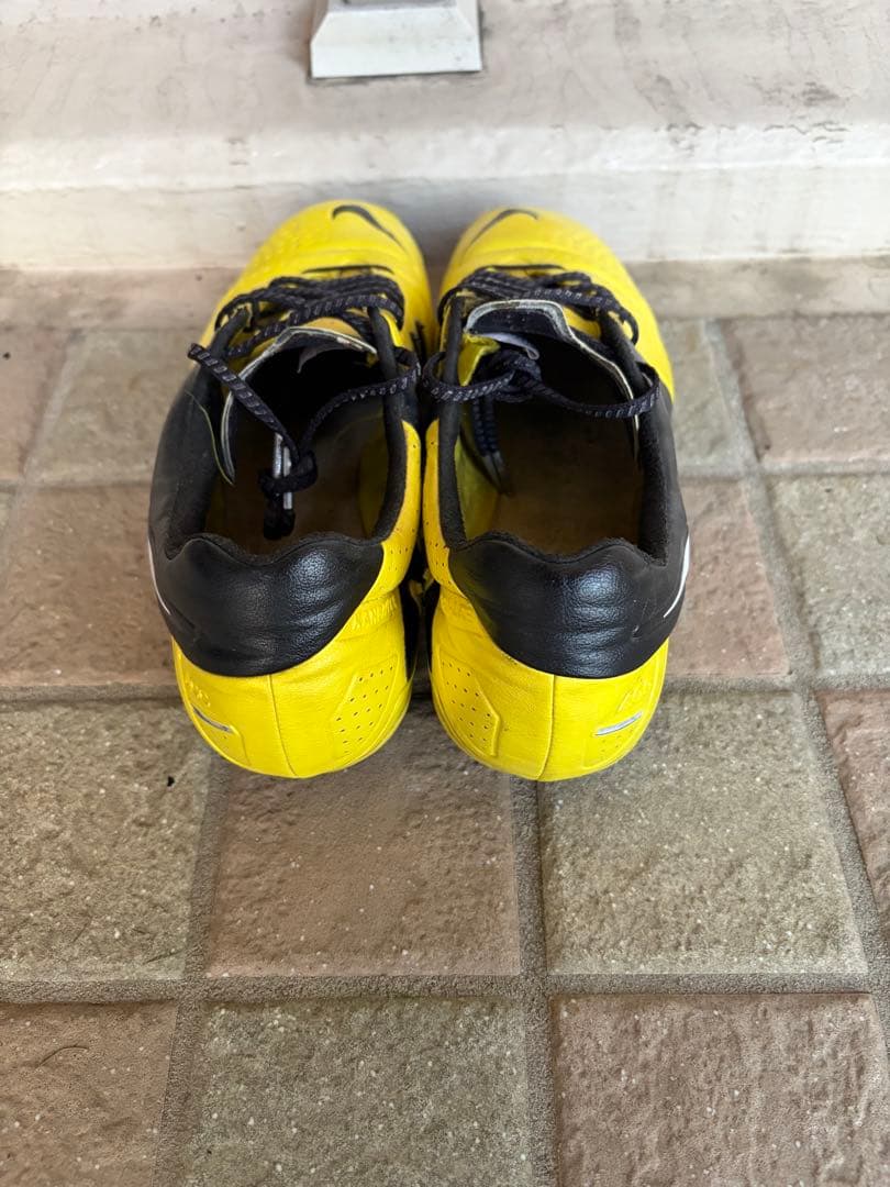 NIKE CTR360 マエストリ3 HG 27.0
