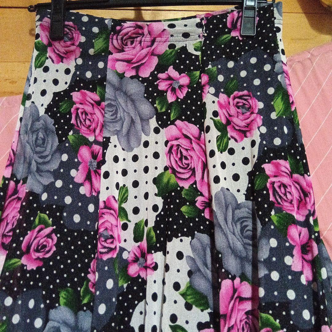 社交ダンス用フリルスカート 黒と花柄
