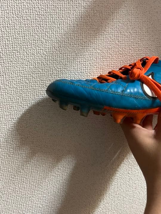 サッカー スパイク ティエンポ5