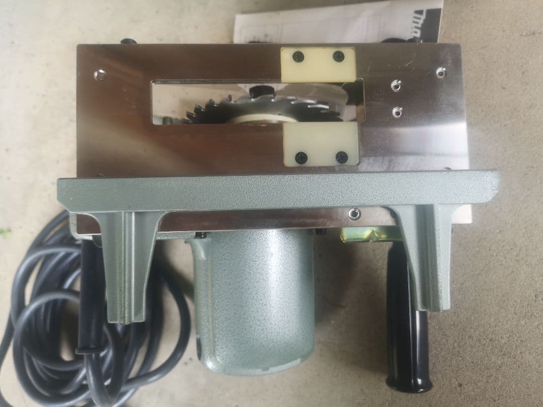 【美品】マキタ　MAKITA　小型ミゾキリ