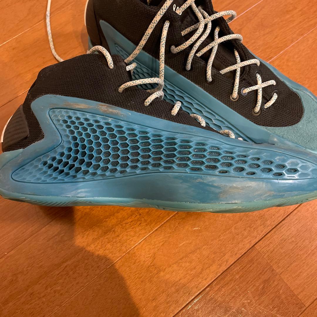 adidas AE1バスケットボールシューズ 青/黒
