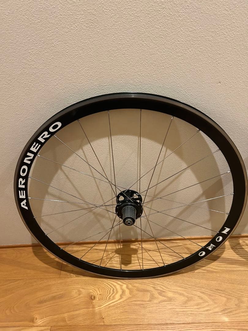 AERONERO NOKO 700cクリンチャーホイール