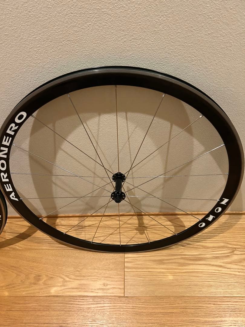 AERONERO NOKO 700cクリンチャーホイール