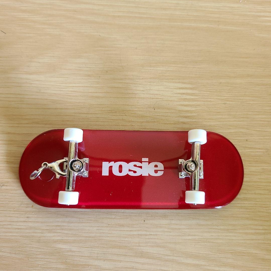 rosie ミニスケートボード レッド 約10cm
