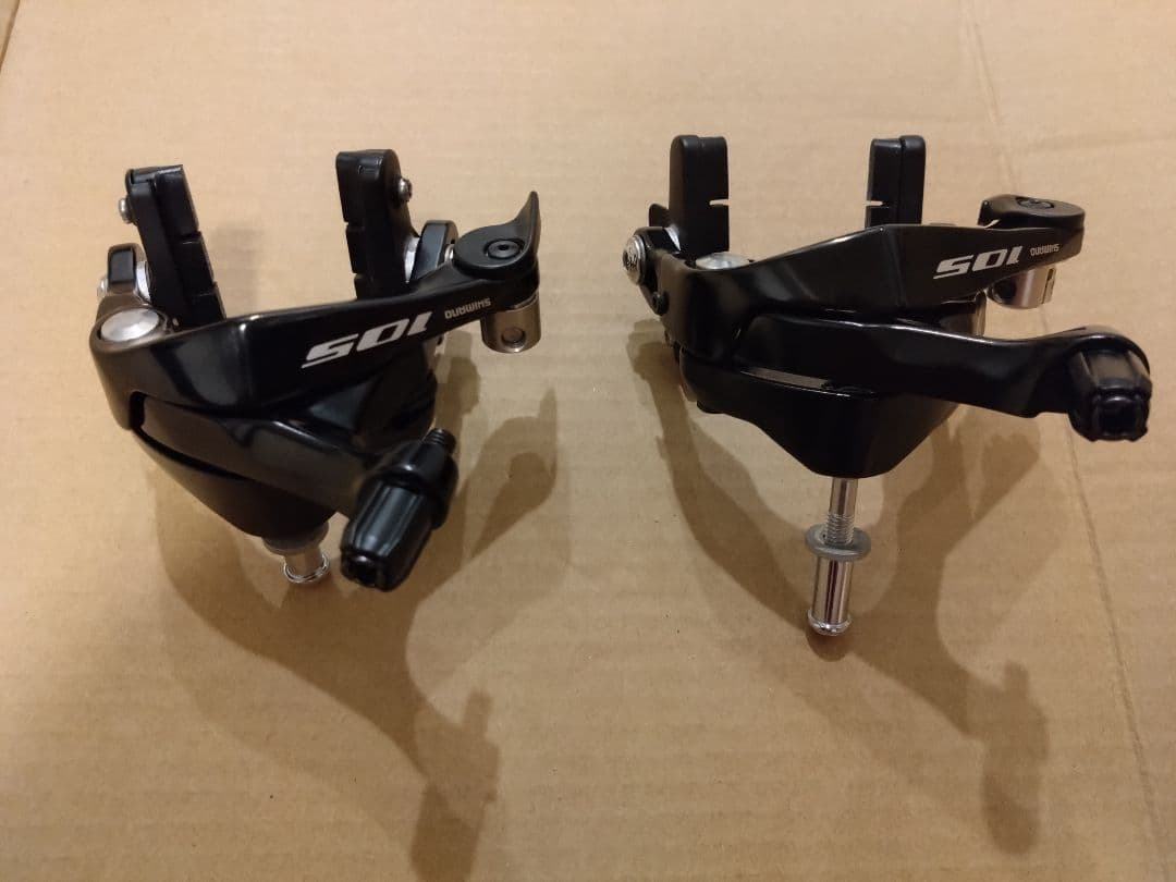 Shimano 105 キャリパーブレーキ 前後セット　シマノ　BR-R7000