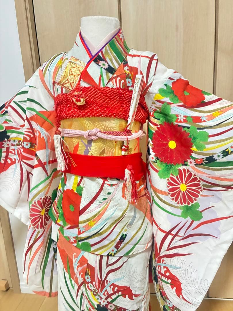 七五三 女の子 着物セット 白地 菊柄 流水模様