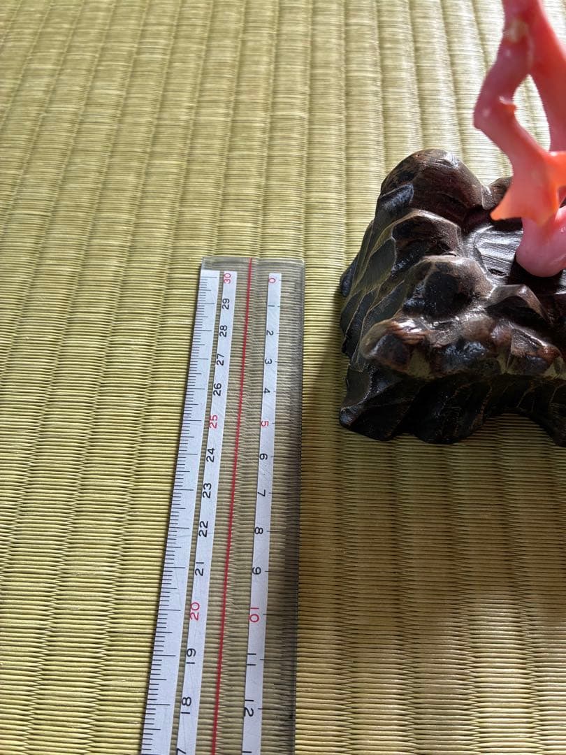 直接引き渡しのみ　高知県産　ピンク珊瑚　置物　台座付き