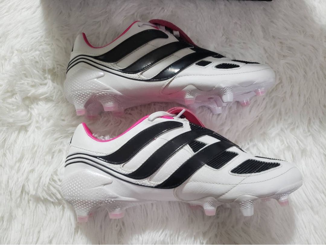 【新品】リミテッドモデル adidasプレデター プレシジョン.1 FG