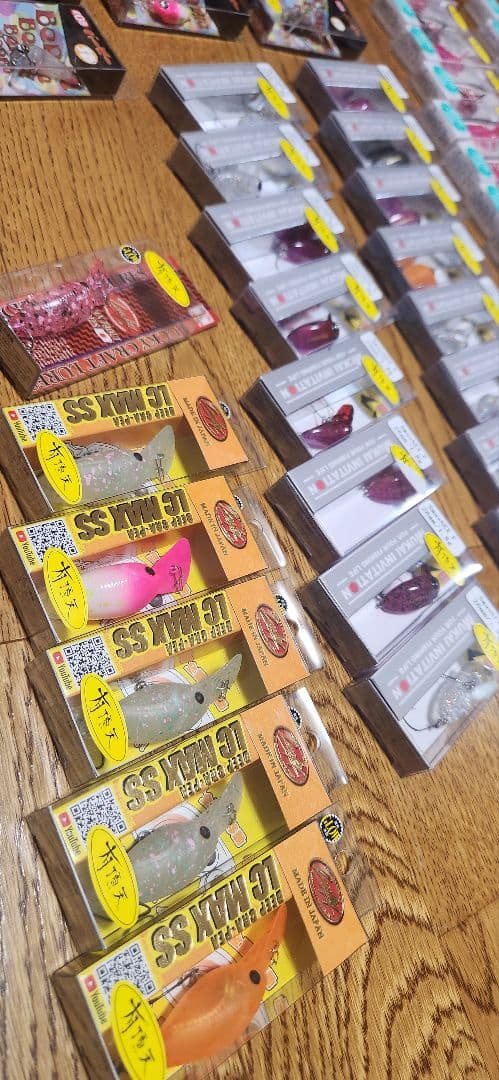 ルアー 新品 未使用 80個以上 管理釣り まとめ売りムカイ ロブルアー 等
