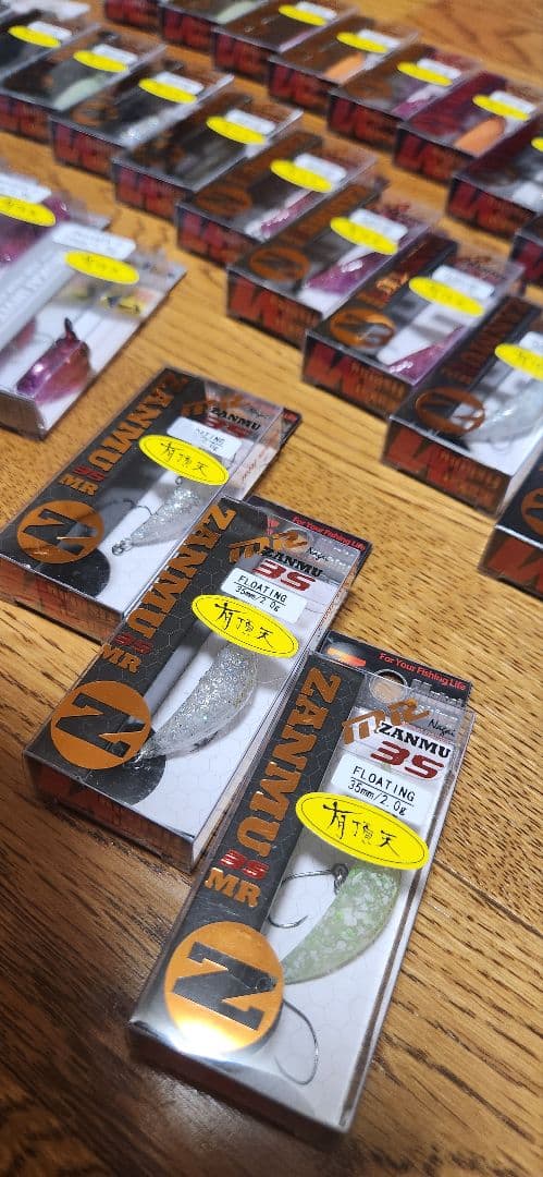 ルアー 新品 未使用 80個以上 管理釣り まとめ売りムカイ ロブルアー 等