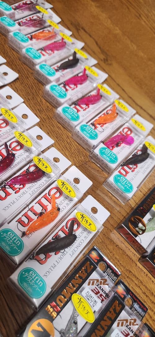 ルアー 新品 未使用 80個以上 管理釣り まとめ売りムカイ ロブルアー 等