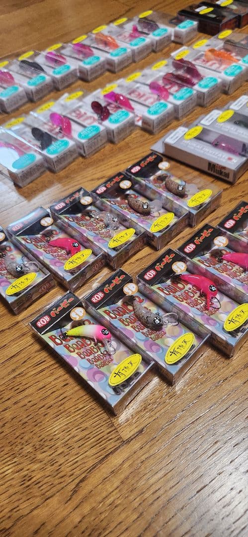 ルアー 新品 未使用 80個以上 管理釣り まとめ売りムカイ ロブルアー 等