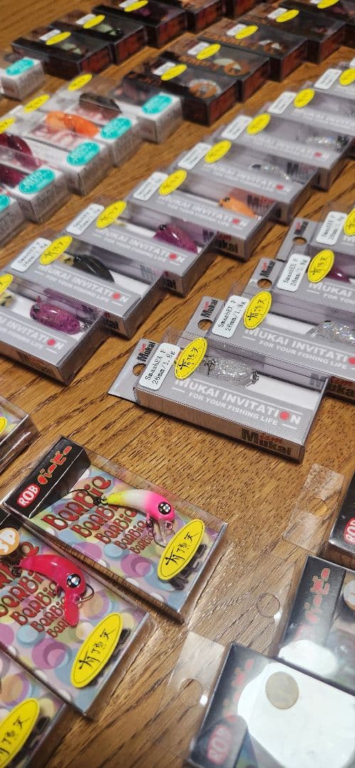ルアー 新品 未使用 80個以上 管理釣り まとめ売りムカイ ロブルアー 等