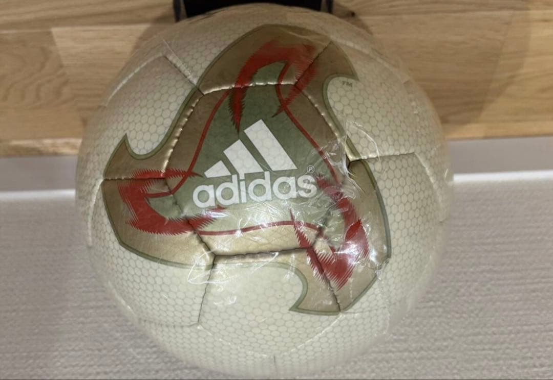 【未使用】激レアadidas Fevernova サッカーボール