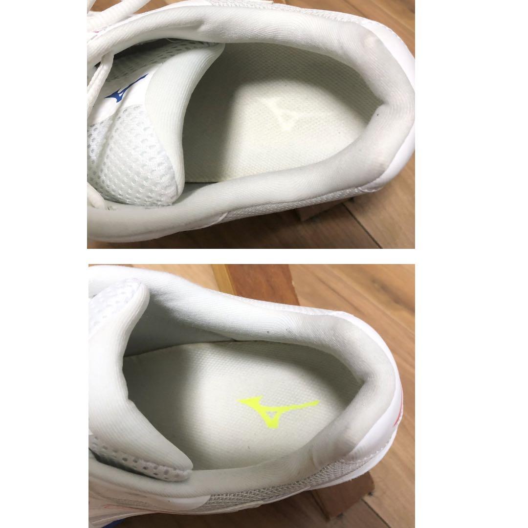 ☆大人気モデル！【MIZUNO】ミズノ　バドミントンシューズ　ウエーブクロー2