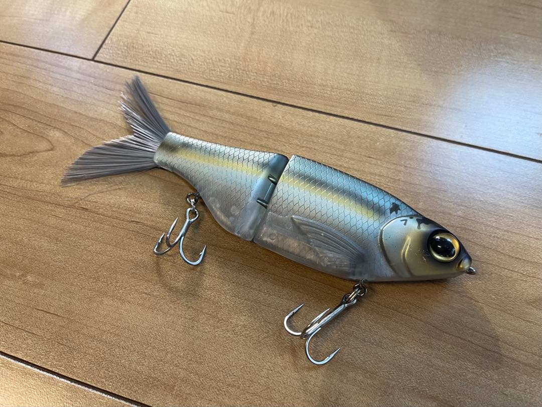 ルアー・フライ spro kgb chad shad 180