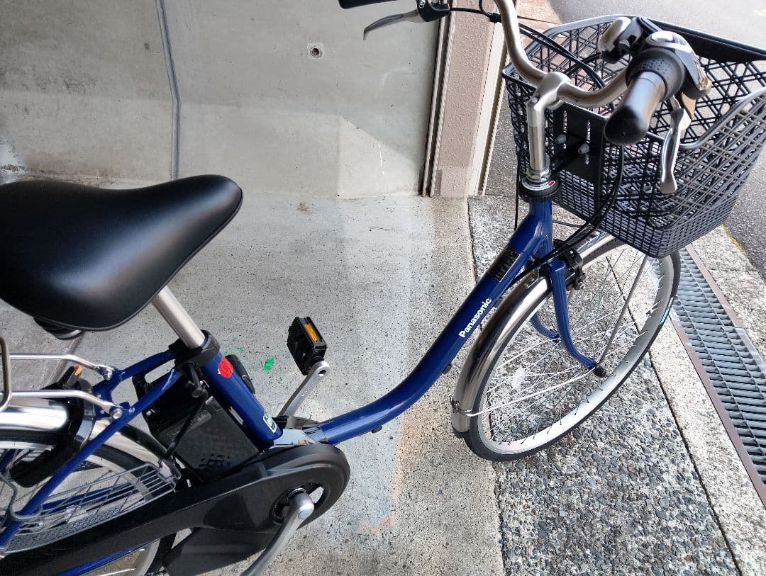青 電動アシスト自転車 シティタイプ。大阪府阪南市引き取り条件