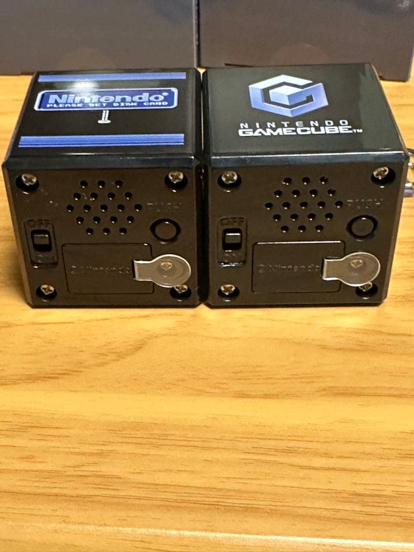 任天堂ミュージアム　ゲームキューブ　ファミコン　起動音キーホルダー　2点