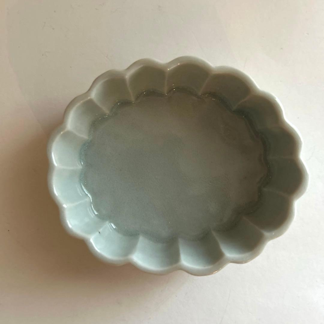 白磁青磁変形小皿　3客
