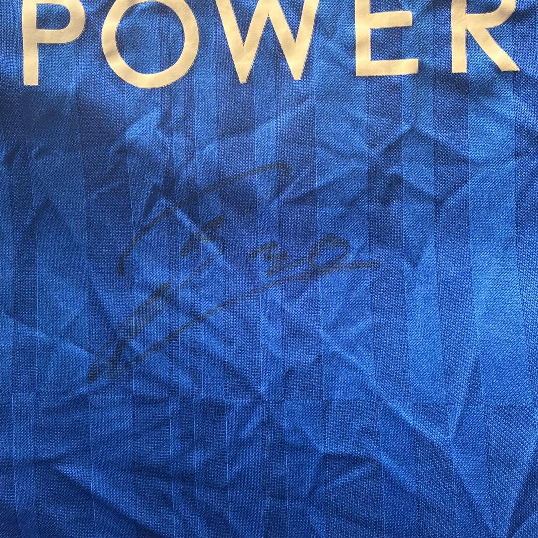 Puma Leicester City サイン入り　サッカーシャツ 12-14歳