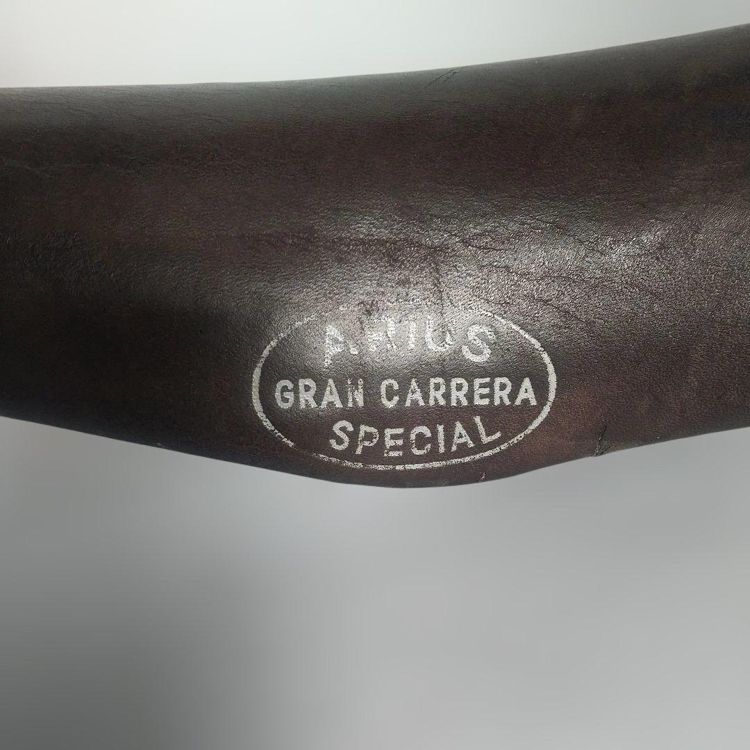 ARIUS GRAN CARRERA SPECIAL サドル