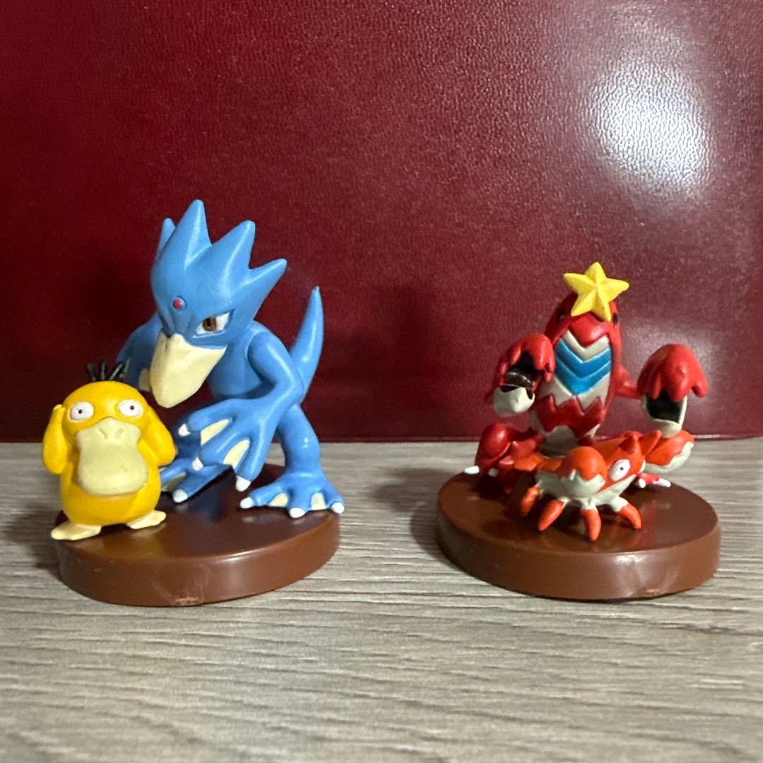 立体ポケモン図鑑　コダック　ゴルダック　ヘイガニ　シザリガー　ポケモン　立体