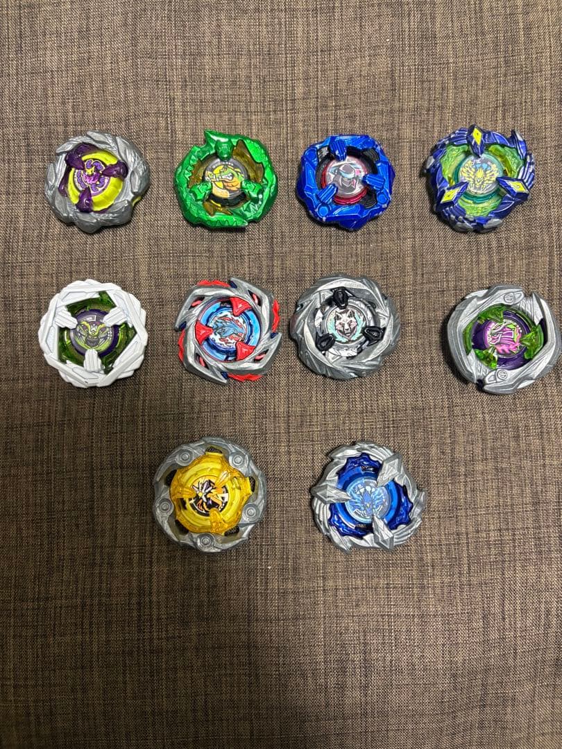 ベイブレードX引退品まとめ売り 最強のウィザードロッドや限定品あり