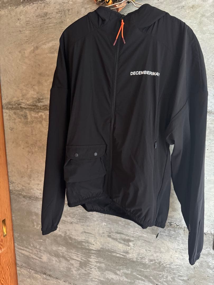 美品　DECEMBERMAY ナイロンパーカー