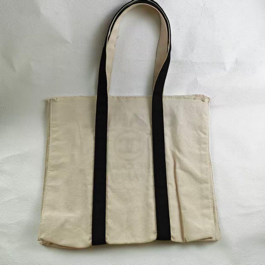 CHANEL ノベルティ ホワイト キャンバス トートバッグc1l