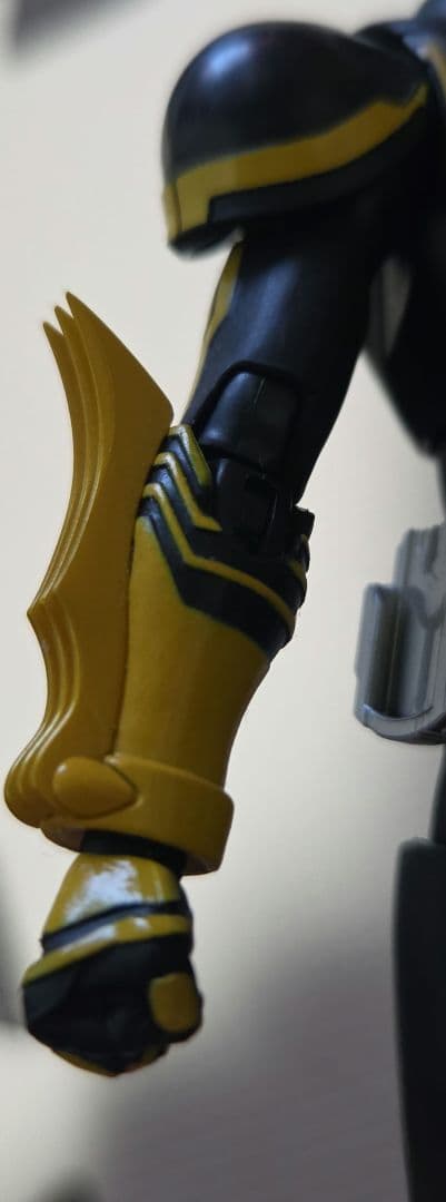 真骨彫　仮面ライダーオーズ　タトバコンボ　【腕破損】