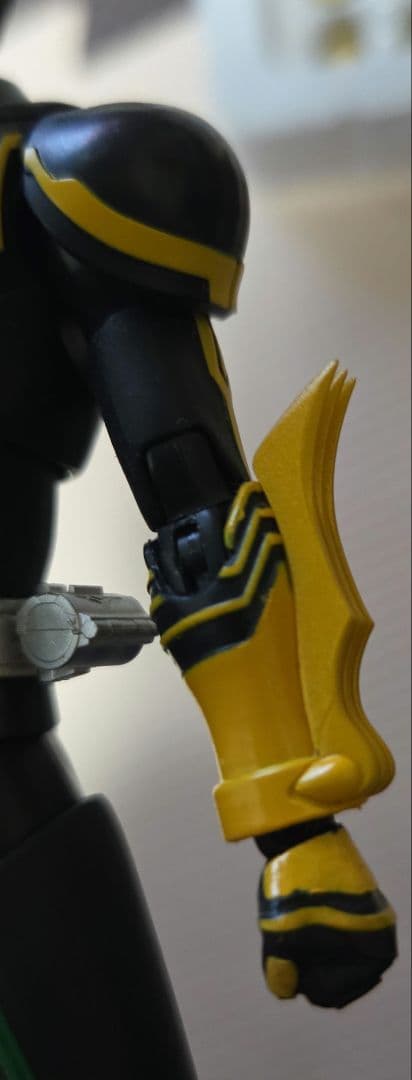 真骨彫　仮面ライダーオーズ　タトバコンボ　【腕破損】