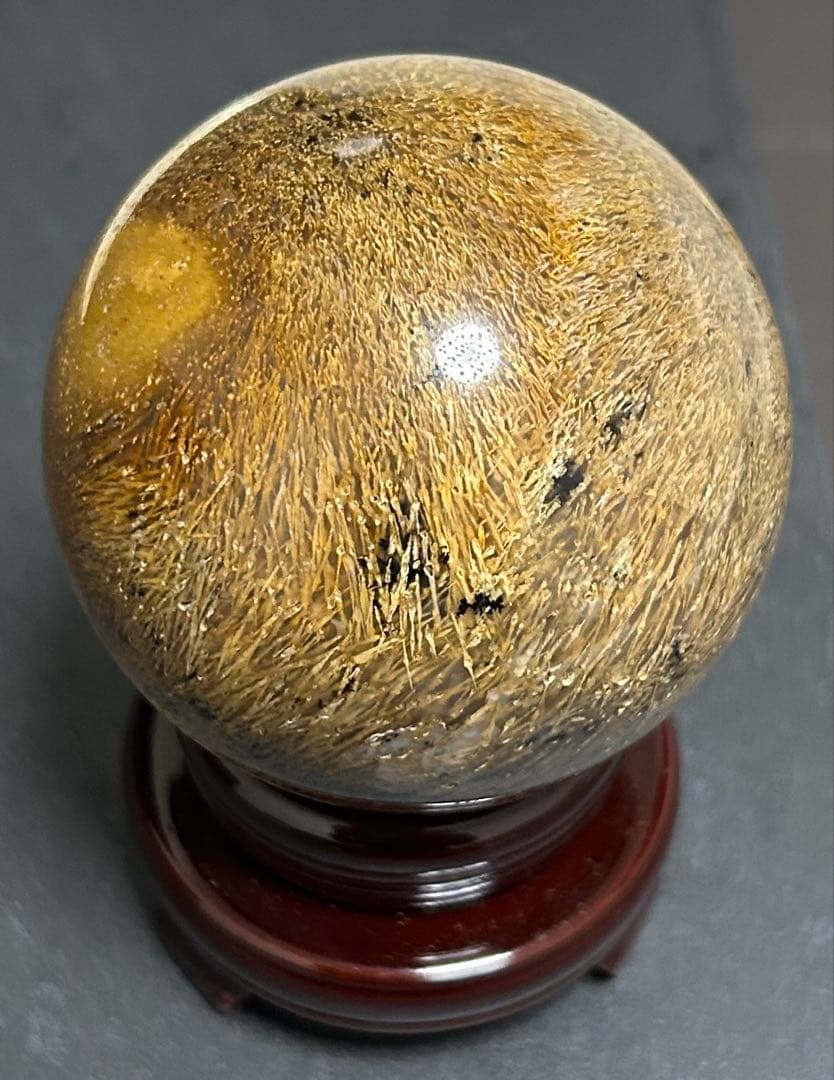ゴールデンルチルクォーツクリスタル　丸玉　404.5g