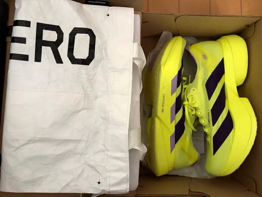 ADIZERO アディオスプロ4 新品未使用　27.5㎝