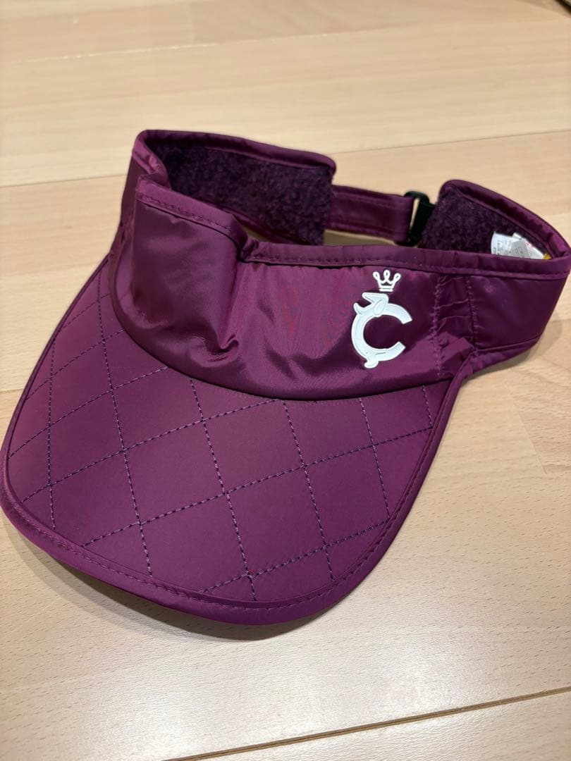ホワイトスカートとパープル帽子セット 70