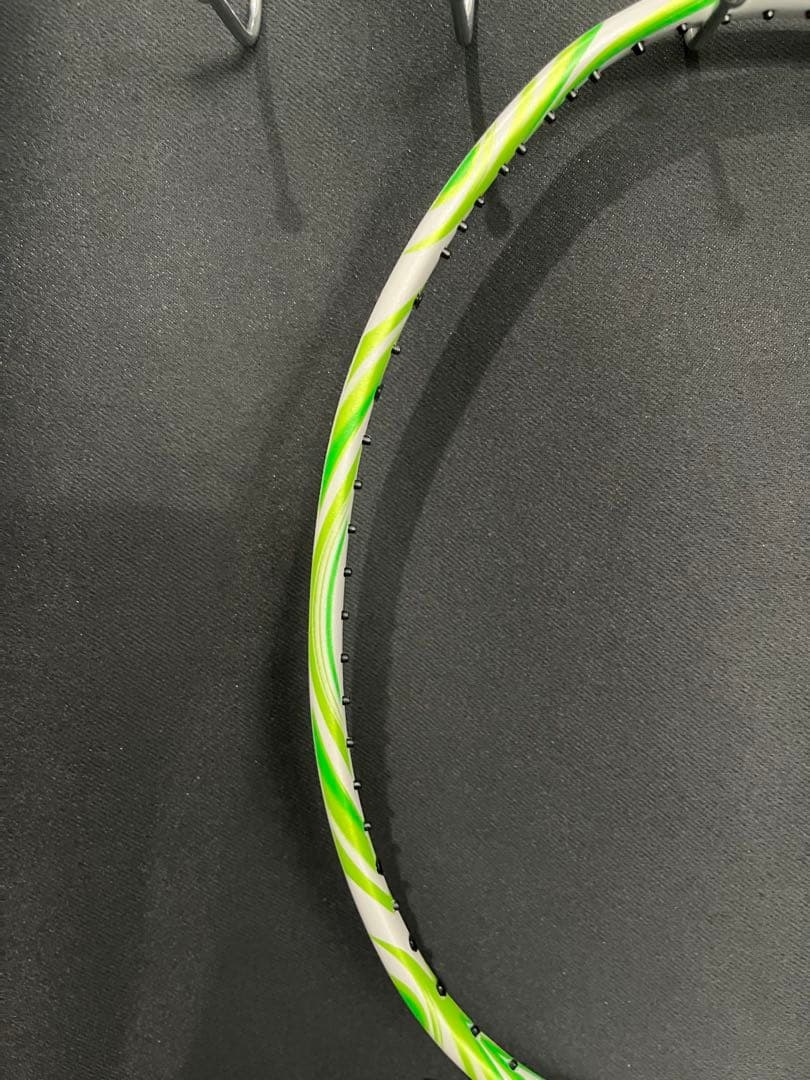 4ug6 アストロクス100ZVA 新品　ヨネックス　バドミントン　ラケット