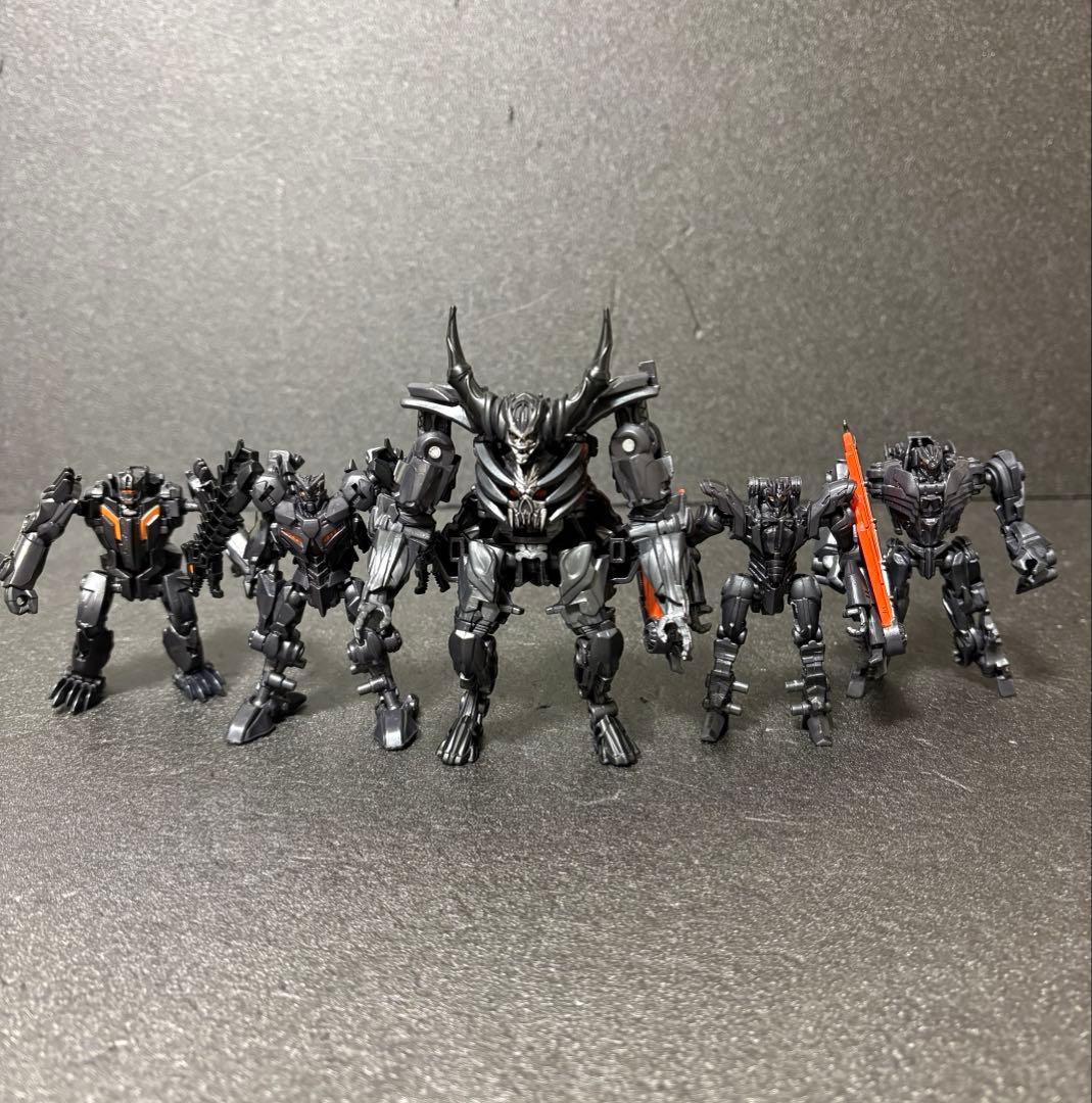 トランスフォーマー 最後の騎士王　トイザらス限定　インファーノカス
