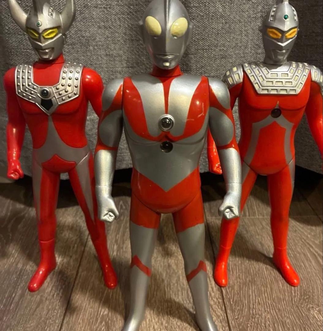 ウルトラマンシリーズ　バンダイ1993 フィギュア　3体セット　28cm