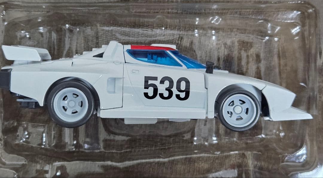 トランスフォーマー マスターピース MP-20+ ホイルジャック アニメカラー
