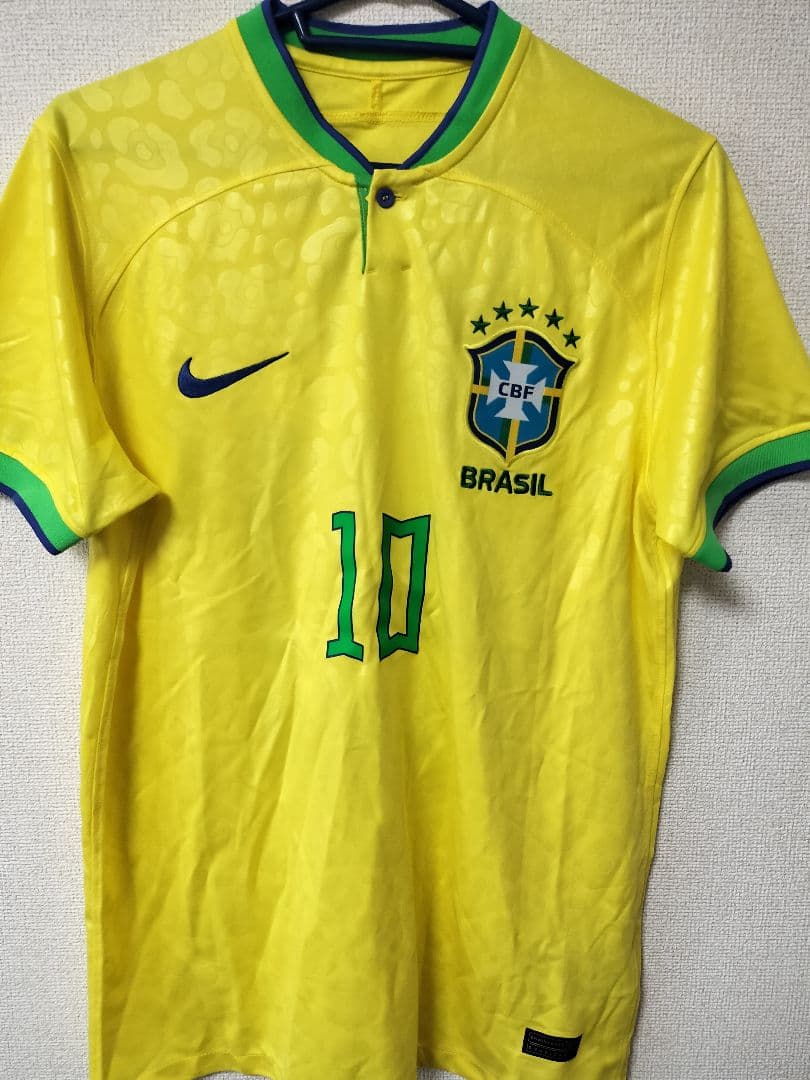 #10ネイマール2022年カタールW杯モデルホームユニフォーム。