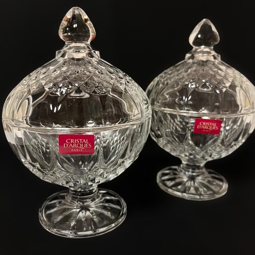 ★新品未使用★ダイヤモンドカットのクリスタル製蓋付きガラスカップ　２個セット