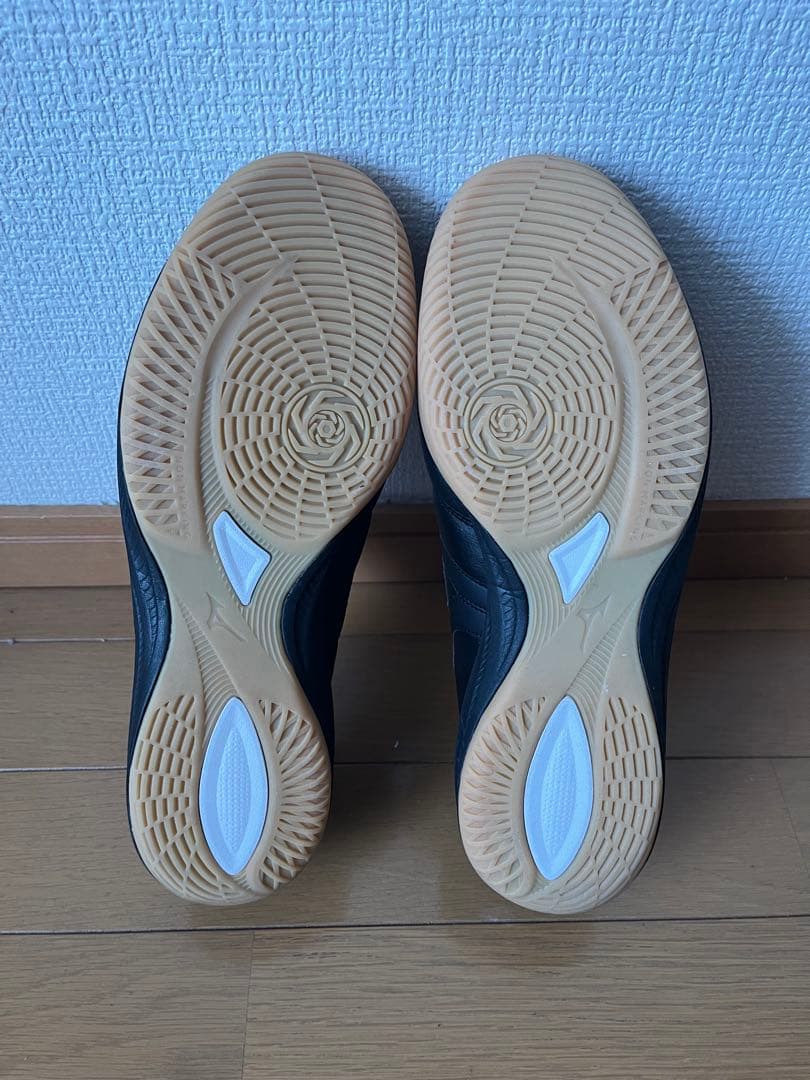 Mizuno モレリア ブラック フットサルシューズ