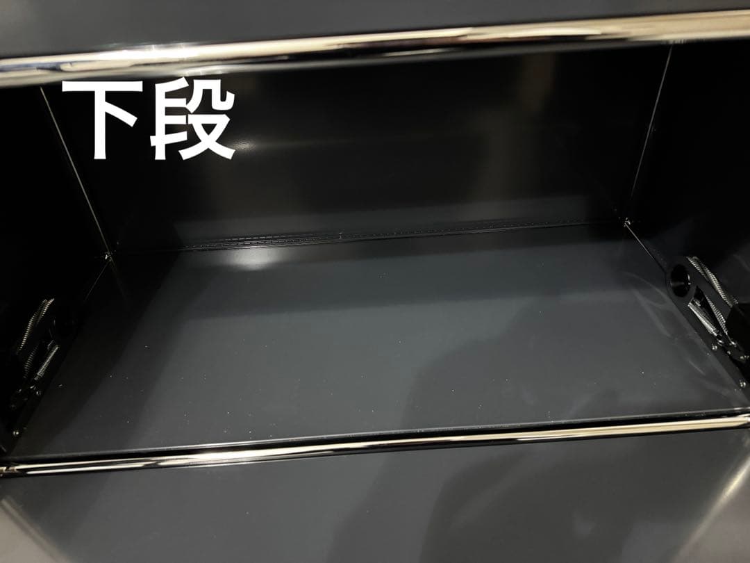 【最終価格】USMハラー キャビネット 3段ドロップダウンドア　アントラサイト