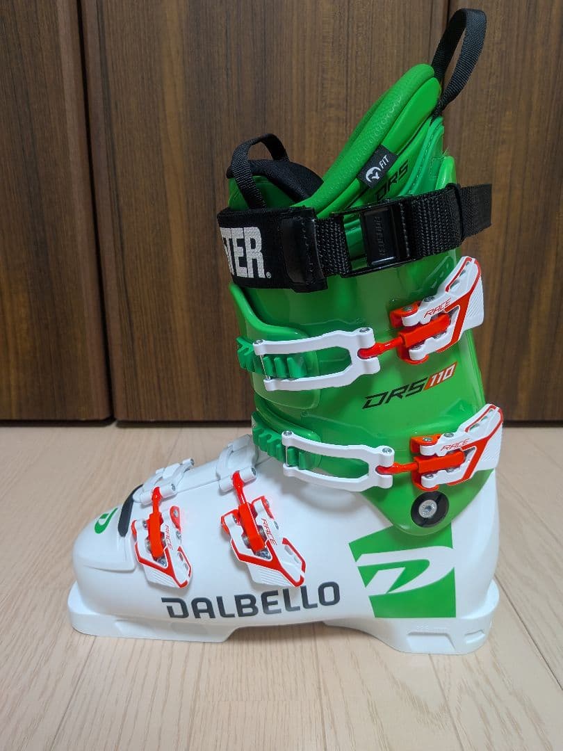 2025 DALBELLO ダルベロ スキーブーツ DRS 110